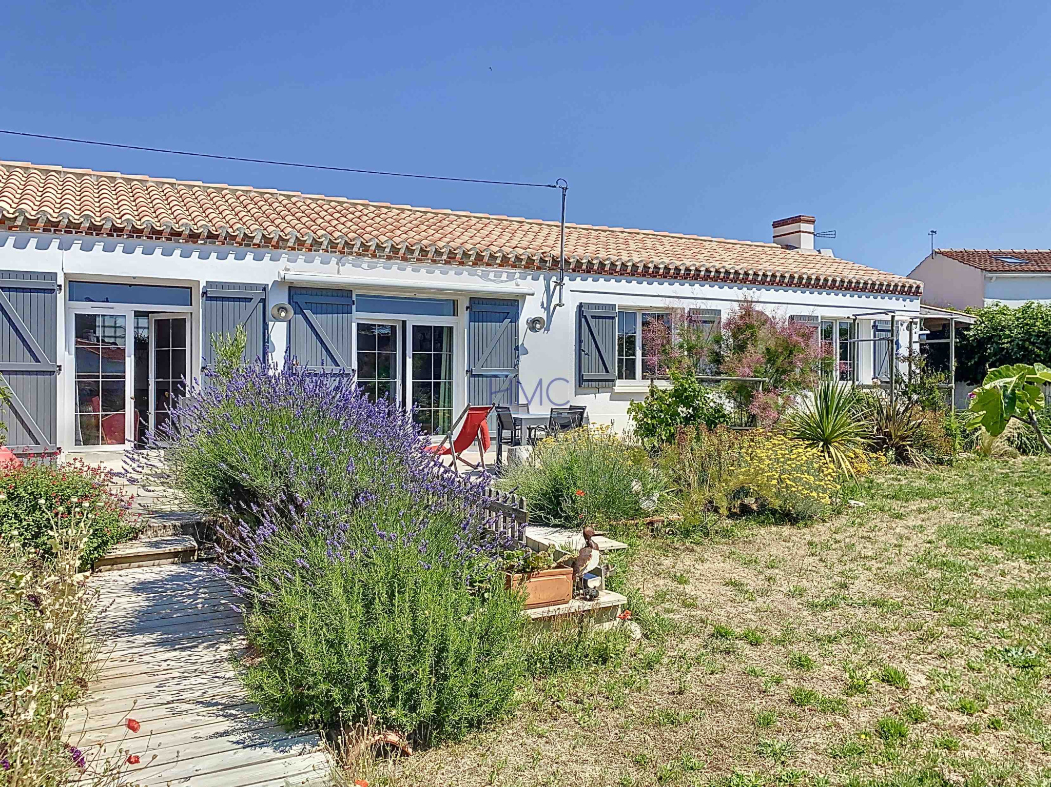 QUARTIER DE LA BOSSE - MAISON DE PAYS ENTIEREMENT RENOVEE ET
